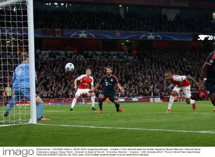 Arsenal s Theo Walcott sees his header saved by Bayern Munich s Manuel Neuer Champions League Group Match - Arsenal vs Bayern Munich - Emirates Stadium - England - 20th October 2015 - Picture David Klein Sportimage EDITORIAL USE ONLY. No use with unauthorised audio, video, data, fixture lists, club league logos or live services. Online in-match use limited to 120 images, no video emulation. No use in betting, games or single club league player publications.
