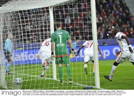 Leverkusen, Deutschland 20. Oktober 2015: Champions League 15 16 - Bayer 04 Leverkusen vs. AS Rom Torjubel zum 2:2 durch Daniele De Rossi (AS Rom) ot