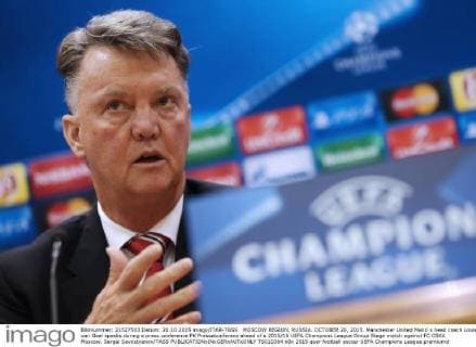MOSCOW REGION, RUSSIA. OCTOBER 20, 2015. Manchester United ManU s head coach Louis van Gaal speaks during a press conference PK Pressekonferenz ahead of a 2015 16 UEFA Champions League Group Stage match against FC CSKA Moscow. Sergei Savostyanov TASS  TS010364