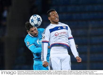 ST. PETERSBURG, RUSSIA. OCTOBER 20, 2015. Zenit s Javi Garcia (L) and Lyon s Corentin Tolisso fight for the ball in their 2015 16 UEFA Champions League Group H Round 3 football match at Petrovsky Stadium. Alexander Demianchuk TASS  TS01036C