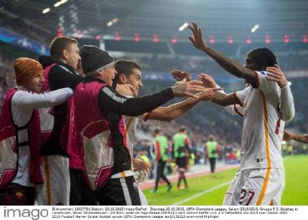 Dienstag 20.10.2015, UEFA Champions League, Saison 2015 2016, Gruppe E 3. Spieltag in Leverkusen, Bayer 04 Leverkusen - AS Rom, jubel um Iago Falque (AS Rom) nach seinem treffer zum 2:4 DeFodi001