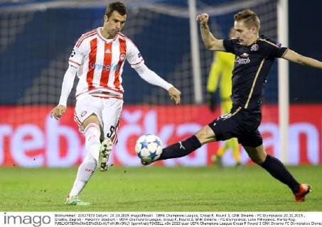 UEFA Champions League, Group F, Round 3, GNK Dinamo - FC Olympiakos 20.10.2015., Croatia, Zagreb - Maksimir Stadium - UEFA Champions League, Group F, Round 3, GNK Dinamo - FC Olympiakos. Luka Milivojevic, Marko Rog.  IgorxKralj PIXSELL