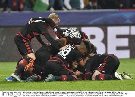 Leverkusen, Deutschland 20. Oktober 2015: Champions League 15 16 - Bayer 04 Leverkusen vs. AS Rom Torjubel zum 4:4 durch Admir Mehmedi (Leverkusen) ot