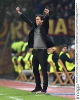 20.10.2015, Fussball, Saison 2015 2016, Champions League, 2015 16, Vorrunde, Bayer 04 Leverkusen - AS Rom, Jubel Trainer Roger Schmidt (Bayer 04 Leverkusen)