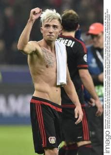 Leverkusen, Deutschland 20. Oktober 2015: Champions League 15 16 - Bayer 04 Leverkusen vs. AS Rom Jubel bei Kevin Kampl (Leverkusen) nach Spielende ot