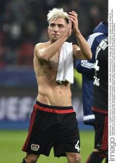 Leverkusen, Deutschland 20. Oktober 2015: Champions League 15 16 - Bayer 04 Leverkusen vs. AS Rom Kevin Kampl (Leverkusen) bedank sich bei den Fans ot