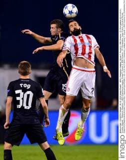 UEFA Champions League, Group F, Round 3, GNK Dinamo - FC Olympiakos 20.10.2015., Croatia, Zagreb - Maksimir Stadium - UEFA Champions League, Group F, Round 3, GNK Dinamo - FC Olympiakos. Josip Pivaric, Dimitris Siovas.  MarkoxPrpic PIXSELL