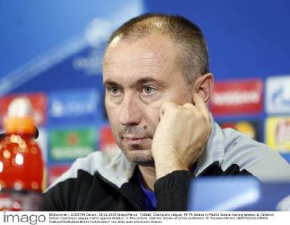 Fußball, Champions League, PK FK Astana in Madrid Astana training session at Calderon before Champions League match against Atletico. In this picture, Stanimir Stoilov at press conference PK Pressekonferenz xBEATRIZxGUZMANx 