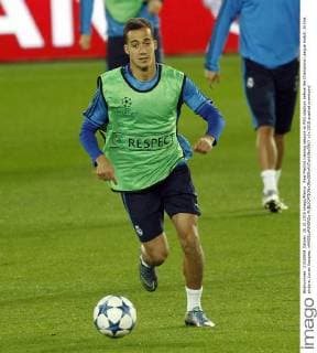 Real Madrid training session at PSG stadium before the Champions League match. In this picture, Lucas Vazquez. xANGELxRIVEROx 