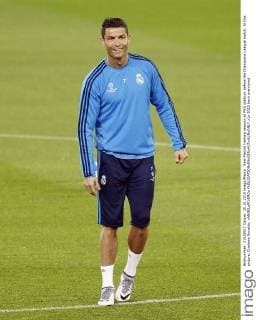 Real Madrid training session at PSG stadium before the Champions League match. In this picture, Cristiano Ronaldo. xANGELxRIVEROx 
