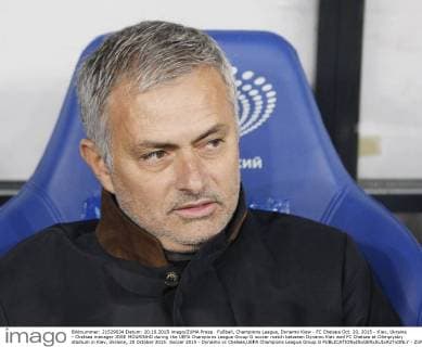 Fußball, Champions League, Dynamo Kiew - FC Chelsea Oct. 20, 2015 - Kiev, Ukraine - Chelsea manager JOSE MOURINHO during the UEFA Champions League Group G soccer match between Dynamo Kiev and FC Chelsea at Olimpiyskiy stadium in Kiev, Ukraine, 20 October 2015. Soccer 2015 - Dynamo vc Chelsea,UEFA Champions League Group G - ZUMAg194