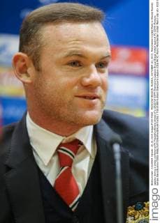 MOSCOW REGION, RUSSIA. OCTOBER 20, 2015. Manchester United ManU s Wayne Rooney speaks during a press conference PK Pressekonferenz ahead of a 2015 16 UEFA Champions League Group Stage match against FC CSKA Moscow. Sergei Savostyanov TASS  TS010389