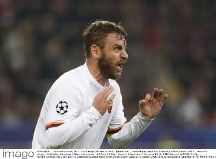 Leverkusen , Deutschland, Germany, Fussball,Football,Soccer, UEFA Champions League , 3.Spieltag, Matchday 3 Bayer Leverkusen - AS Rom 4:4 Bay - Arena in Leverkusen Germany 20.10. 2015, Daniele de ROSSI Photo : Norbert Schmidt