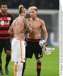 20.10.2015, Fussball, Saison 2015 2016, Champions League, 2015 16, Vorrunde, Bayer 04 Leverkusen - AS Rom 4:4, Kevin Kampl (Bayer 04 Leverkusen), re., und Radja Nainggolan (AS Rom)