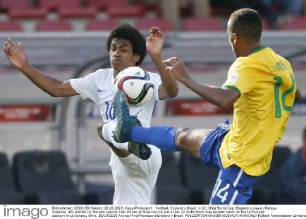 Football, England v Brasil. U 17, Chile World Cup. England s player, Marcus Edwards, left, battles for the ball against Eder Militao of Brazil during the Under 17 Chile World Cup football match at the La Portada stadium in La Serena, Chile. 20 10 2015 Andres Pina Photosport England v Brasil. 