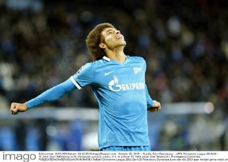 October 20, 2015. - Russia, Saint Petersburg. - UEFA Champions League 2015 16 - FC Zenit Saint Petersburg vs FC Olympique Lyonnais (Lyon), 3:1. In picture: FC Zenit player Axel Witsel (28). PhotoagencyxInterpress 
