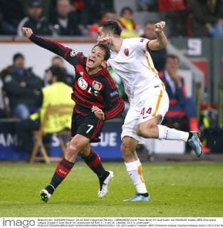 HERNANDEZ Javier Team Bayer 04 Leverkusen mit MANOLAS Kostas UEFA Champions League Gruppe E Spiel Bayer 04 Leverkusen-AS Rom 4 : 4 am 20. Oktober 2015 in Leverkusen 