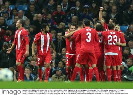 Fußball, Champions League, Manchester City - FC Sevilla Yevhen Konoplyanka of Sevilla celebrates his opening goal - Manchester City vs Sevilla - UEFA Champions League - Etihad Stadium - Manchester - 21 10 2015 Pic Philip Oldham SportImage EDITORIAL USE ONLY. No use with unauthorised audio, video, data, fixture lists, club league logos or live services. Online in-match use limited to 120 images, no video emulation. No use in betting, games or single club league player publications.