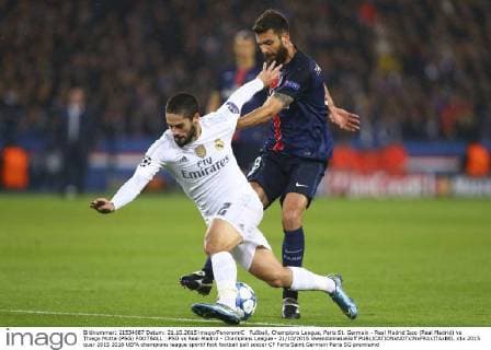 Fußball, Champions League, Paris St. Germain - Real Madrid Isco (Real Madrid) vs Thiago Motta (PSG) FOOTBALL : PSG vs Real Madrid - Champions League - 21 10 2015 GwendolineLeGoff 