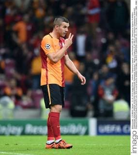 Fußball, Champions League, Lukas Podolski trifft für Galatasaray Istanbul FUSSBALL CHAMPIONS LEAGUE SAISON 2015 2016 GRUPPENPHASE Galatasaray Istanbul - Benfica Lissabon 21.10.2015 Lukas Podolski (Galatasaray Istanbul) 