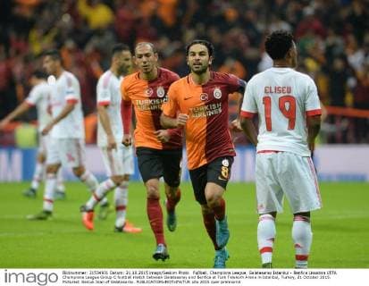 Fußball, Champions League, Galatasaray Istanbul - Benfica Lissabon UEFA Champions League Group C football match between Galatasaray and Benfica at Turk Telekom Arena in Istanbul, Turkey, 21 October 2015. Pictured: Selcuk Inan of Galatasaray. 