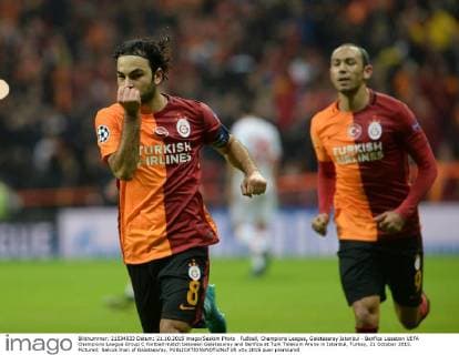 Fußball, Champions League, Galatasaray Istanbul - Benfica Lissabon UEFA Champions League Group C football match between Galatasaray and Benfica at Turk Telekom Arena in Istanbul, Turkey, 21 October 2015. Pictured: Selcuk Inan of Galatasaray. 