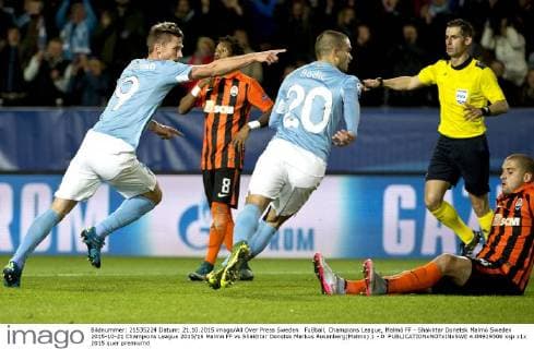 Fußball, Champions League, Malmö FF - Shakhtar Donetsk Malmö Sweden 2015-10-21 Champions League 2015 16 Malmö FF vs Shakhtar Donstsk Markus Rosenberg(Malmö) 1 - 0  4.04929506