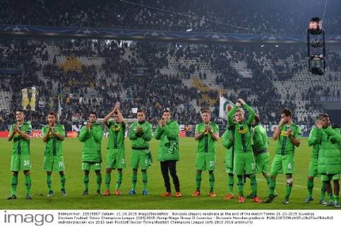 Borussia players celebrate at the end of the match Torino 21-10-2015 Juventus Stadium Football Calcio Champions League 2015 2015 Group Stage Group D Juventus - Borussia Monchengladbach andreaxstaccioli