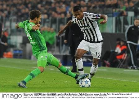 Fußball, Champions League, Juventus Turin - Borussia Mönchengladbach IPP20151021 Football - soccer: UEFA Champions League, Juventus Turin - Borussia Mönchengladbach, alex sandro xHOCHxZWEIx xItalyxPhotoxPressx 