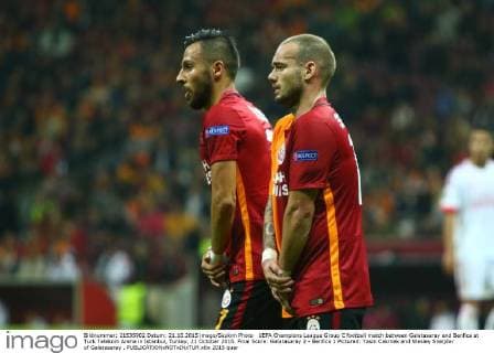 UEFA Champions League Group C football match between Galatasaray and Benfica at Turk Telekom Arena in Istanbul, Turkey, 21 October 2015. Final Score: Galatasaray 2 - Benfica 1 Pictured: Yasin Cakmak and Wesley Sneijder of Galatasaray .