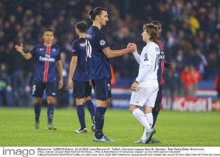Fußball, Champions League, Paris St. Germain - Real Madrid Zlatan Ibrahimovic (PSG), Daniel Carvajal (Real Madrid) FOOTBALL : PSG vs Real Madrid - Champions League - 21 10 2015 GwendolineLeGoff 