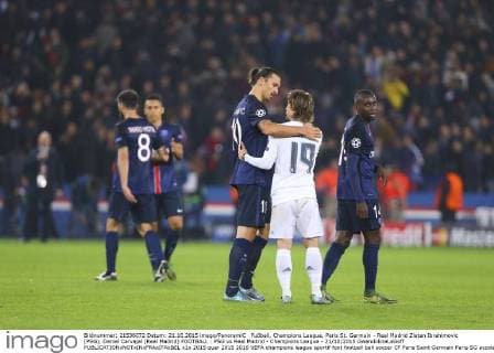 Fußball, Champions League, Paris St. Germain - Real Madrid Zlatan Ibrahimovic (PSG), Daniel Carvajal (Real Madrid) FOOTBALL : PSG vs Real Madrid - Champions League - 21 10 2015 GwendolineLeGoff 