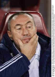 Fußball, Champions League, Atletico Madrid - FK Astana Astana s coach Stanimir Stoilov before Champions League soccer match between Atletico de Madrid and FC Astana at Vicente Calderon stadium in Madrid, Spain. October 21, 2015.  (20151021003)