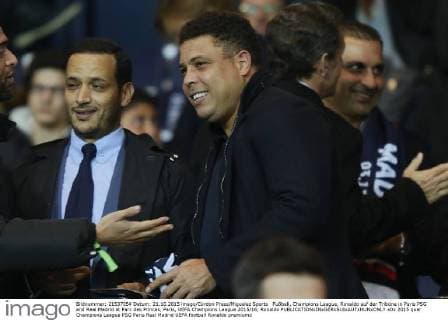 Fußball, Champions League, Ronaldo auf der Tribüne in Paris PSG and Real Madrid at Parc des Princes, Paris, UEFA Champions League 2015 16, Ronaldo 
