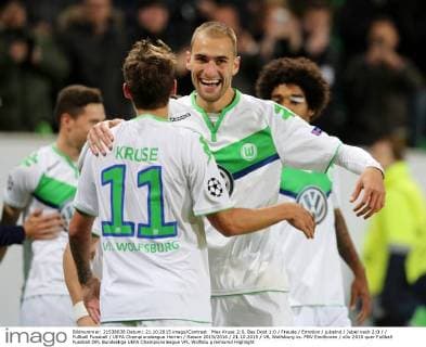 Max Kruse 2:0, Bas Dost 1:0 Freude Emotion jubelnd Jubel nach 2:0 Fußball Fussball UEFA Championsleague Herren Saison 2015 2016 21.10.2015 VfL Wolfsburg vs. PSV Eindhoven