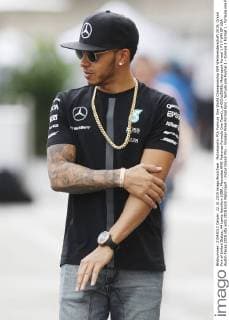Motorsports: FIA Formula One World Championship WM Weltmeisterschaft 2015, Grand Prix of United States, 44 Lewis Hamilton (GBR, Mercedes AMG Petronas Formula One Team), xHOCHxZWEIx