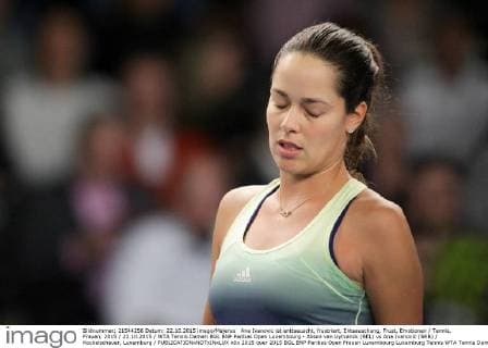 Ana Ivanovic ist enttaeuscht, frustriert, Entaeuschung, Frust, Emotionen Tennis, Frauen, 2015 22.10.2015 WTA Tennis Damen BGL BNP Paribas Open Luxembourg - Alison van Uytvanck (BEL) vs Ana Ivanovic (SRB) Kockelscheuer, Luxemburg 