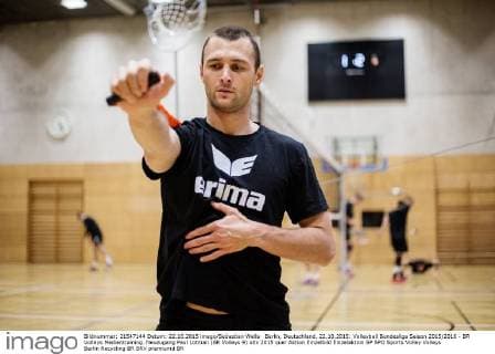 Berlin, Deutschland, 22.10.2015: Volleyball Bundesliga Saison 2015 2016 - BR Volleys Medientraining. Neuzugang Paul Lotman (BR Volleys 9)