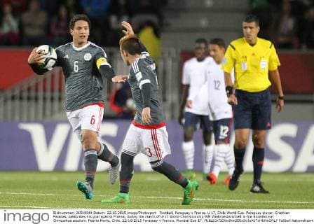 Football, Paraguay v France. U 17, Chile World Cup. Paraguay player, Cristhian Paredes, celebrates his goal against France, during the match of U-17 World Championship WM Weltmeisterschaft in the Bicentennial Chinquihue stadium. Puerto Montt, Chile. 22 10 2015 Paraguay v Francia, Mundial Sub 17. 