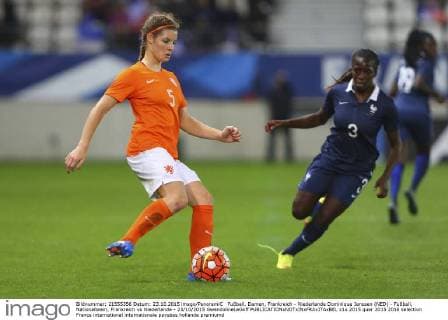 Fußball, Damen, Frankreich - Niederlande Dominique Janssen (NED) - Fußball, Nationalteam, Frankreich vs Niederlande - 23 10 2015 GwendolineLeGoff 