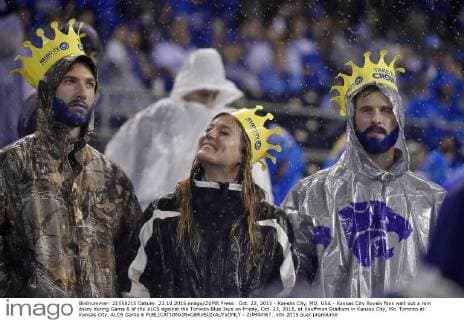 Oct. 23, 2015 - Kansas City, MO, USA - Kansas City Royals fans wait out a rain delay during Game 6 of the ALCS against the Toronto Blue Jays on Friday, Oct. 23, 2015, at Kauffman Stadium in Kansas City, Mo. Toronto at Kansas City, ALCS Game 6 - ZUMAm67_