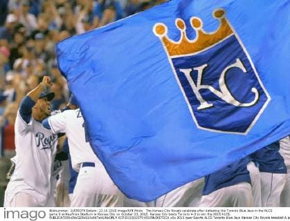 The Kansas City Royals celebrate after defeating the Toronto Blue Jays in the ALCS game 6 at Kaufman Stadium in Kansas City on October 23, 2015. Kansas City beats Toronto 4-3 to win the 2015 ALCS.  KCP2015102379 KEVINxDIETSCH