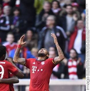 TOR 2:0 durch Arturo Vidal FC Bayern München Jubel FC Bayern FCB vs 1. FC Köln Koeln 24.10.2015 FC Bayern FCB vs 1. FC Köln Koeln