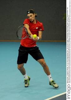 25.10.2015. Basel, Switzerland. Basel Swiss Indoor Tennis Championships. Day One. Ruben Bemelmans in action in the match between Ruben Bemelmans of Belgium and Dusan Lajovic of Serbia xDavidxEmmx  ActionPlus11675464