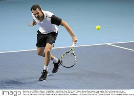 25.10.2015. Basel, Switzerland. Basel Swiss Indoor Tennis Championships. Day One. Adrian Mannarino in action in the match between Denis Kudla of the United States of America and Adrian Mannarino of France xDavidxEmmx  ActionPlus11675797