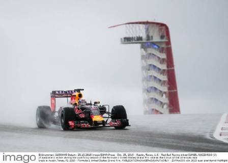 Oct. 25, 2015 - Austin, Texas, U.S - Red Bull Racing driver DANIEL RICCIARDO (3) of Australia in action during the qualifying session of the Formula 1 United States Grand Prix race at the Circuit of the Americas race track in Austin,Texas. F1 2015 - Formula 1 United States Grand Prix. - ZUMAw300