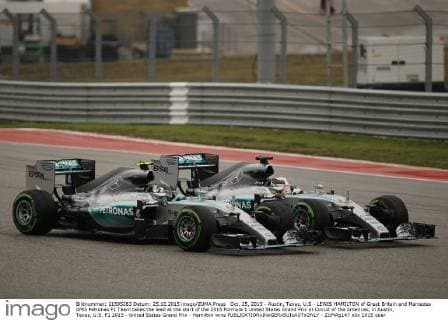Oct. 25, 2015 - Austin, Texas, U.S - LEWIS HAMILTON of Great Britain and Mercedes AMG Petronas F1 Team takes the lead at the start of the 2015 Formula 1 United States Grand Prix at Circuit of the Americas, in Austin, Texas, U.S. F1 2015 - United States Grand Prix - Hamilton wins - ZUMAg147
