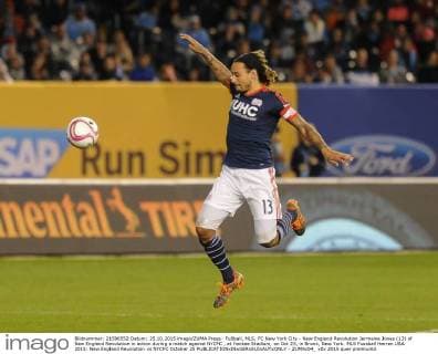 Fußball, MLS, FC New York City - New England Revolution Jermaine Jones (13) of New England Revolution in action during a match against NYCFC , at Yankee Stadium, on Oct 25, in Bronx, New York. MLS Fussball Herren USA 2015: New England Revolution vs NYCFC October 25 - ZUMAc04_