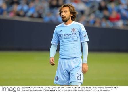 Fußball, MLS, FC New York City - New England Revolution Andrea Pirlo (21) of NYCFC in action during a match against New England Revolution, at Yankee Stadium on Oct 25 in Bronx, New York. MLS Fussball Herren USA 2015: New England Revolution vs NYCFC October 25 - ZUMAc04_