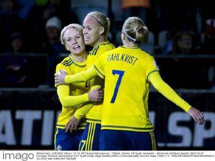 Fußball, Damen, EM-Quali, Schweden - Dänemark Göteborg Sweden 2015-10-27 European Womens Champinship 2017 Qualif Group stage Sweden(SWE) vs Danmark(DAN) Caroline Seger (SWE) 1-0 